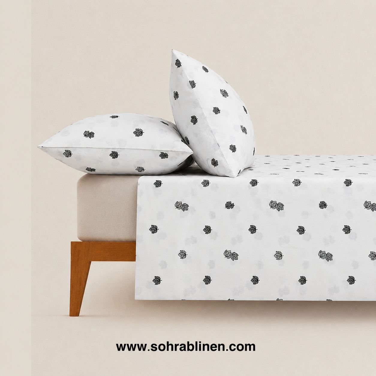 Monochrome Leaf T-150 Cotton Bed Sheet Set