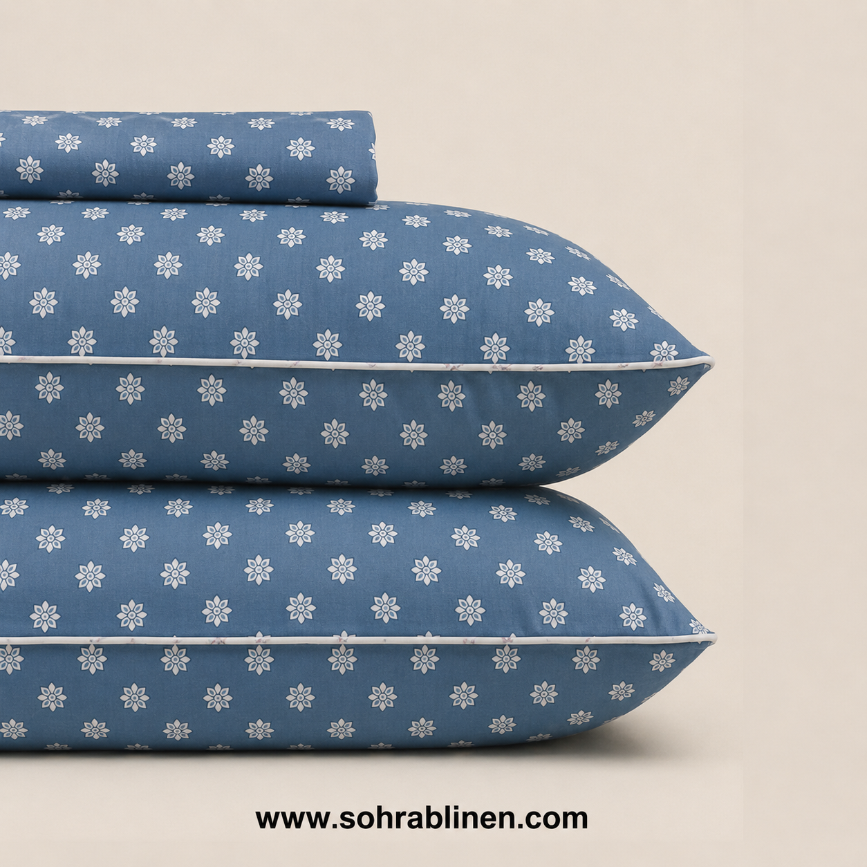 Blue Daisy T-150 Cotton Bed Sheet Set